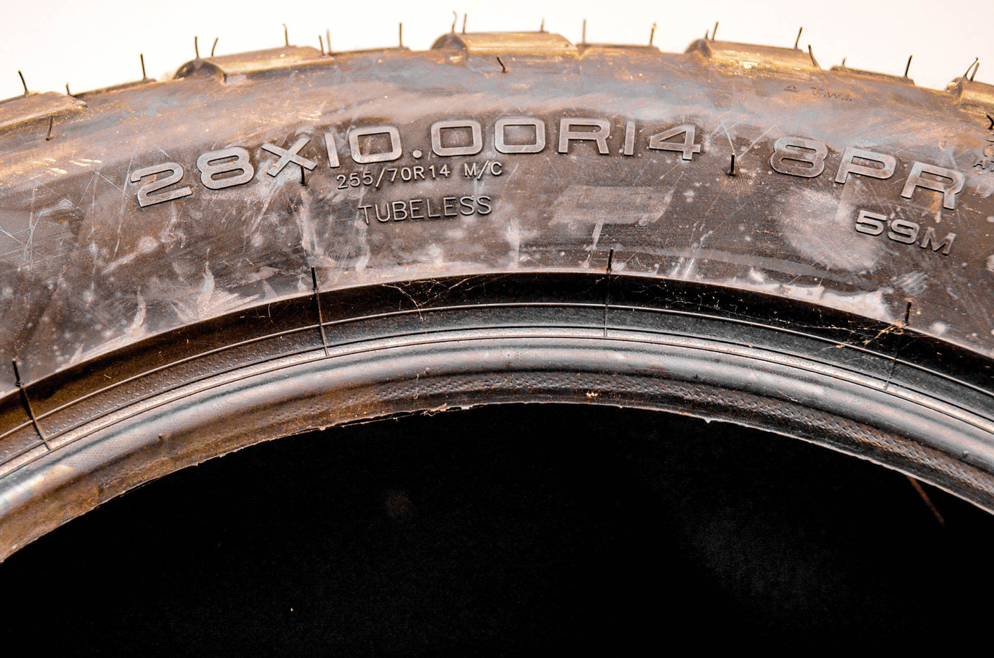 CST 681274 Lobo Tubeless Tire 28X10-14 8PR 59M NHS NOS