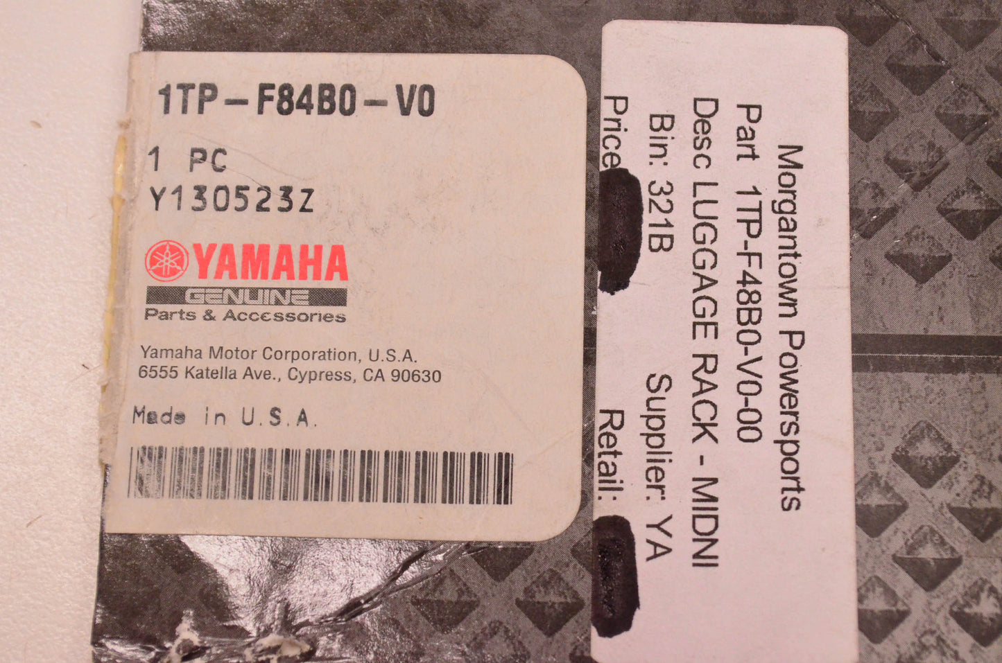 New OEM Yamaha 1TP-F84B0-V0-00 Bolt Backrest Pad Kit NOS