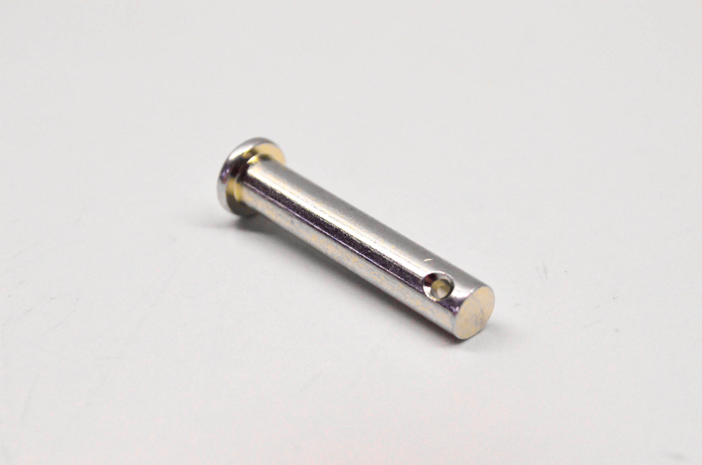 New OEM Yamaha 91701-06032-00 Pin NOS