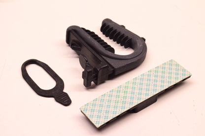 Moose Utility Division M92-21160 Finger Grip Clip NOS