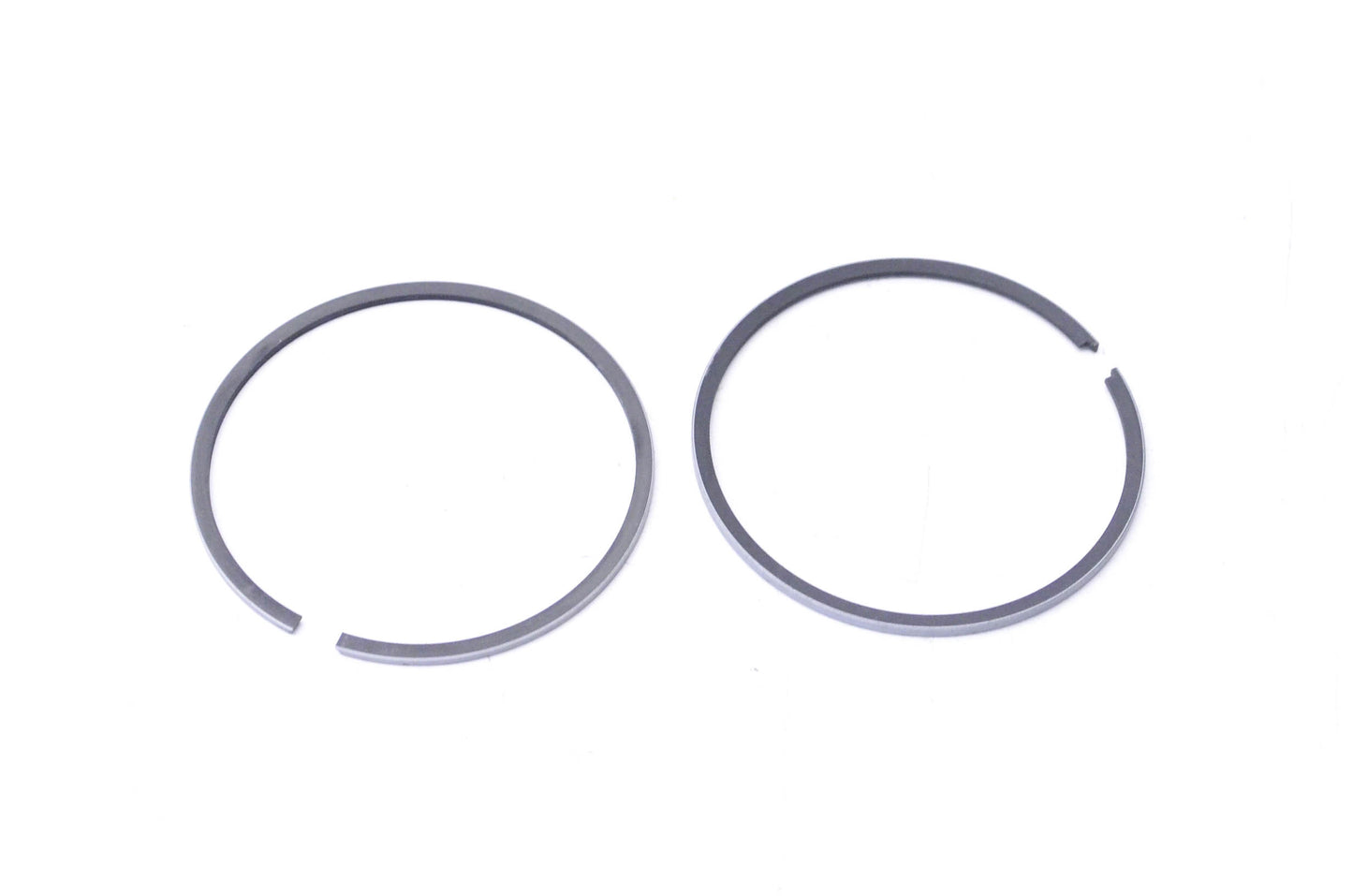 New OEM Yamaha 846-11610-10-00 Piston Ring Kit NOS
