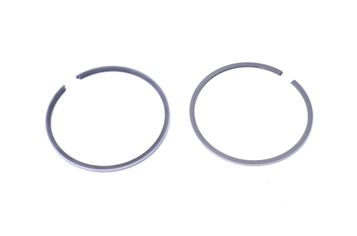 New OEM Yamaha 864-11610-00-00 Piston Ring Kit NOS