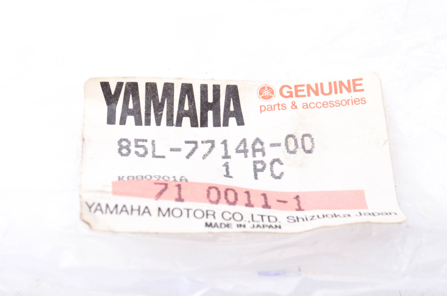 New OEM Yamaha 85L-7714A-00-00 Hinge Assembly NOS