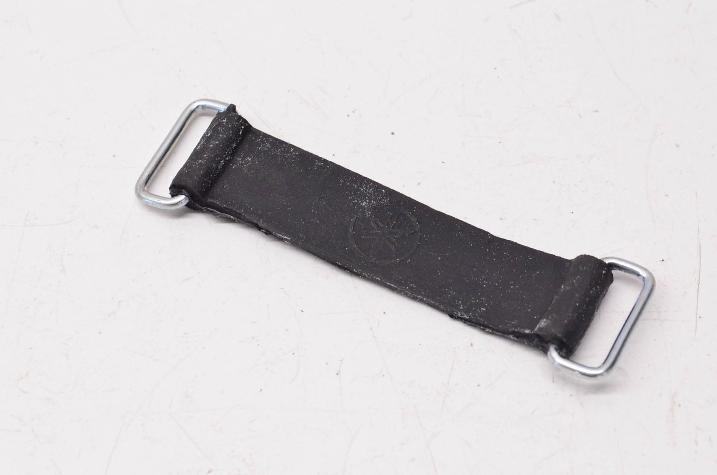 New OEM Yamaha 122-82131-00 Battery Band NOS