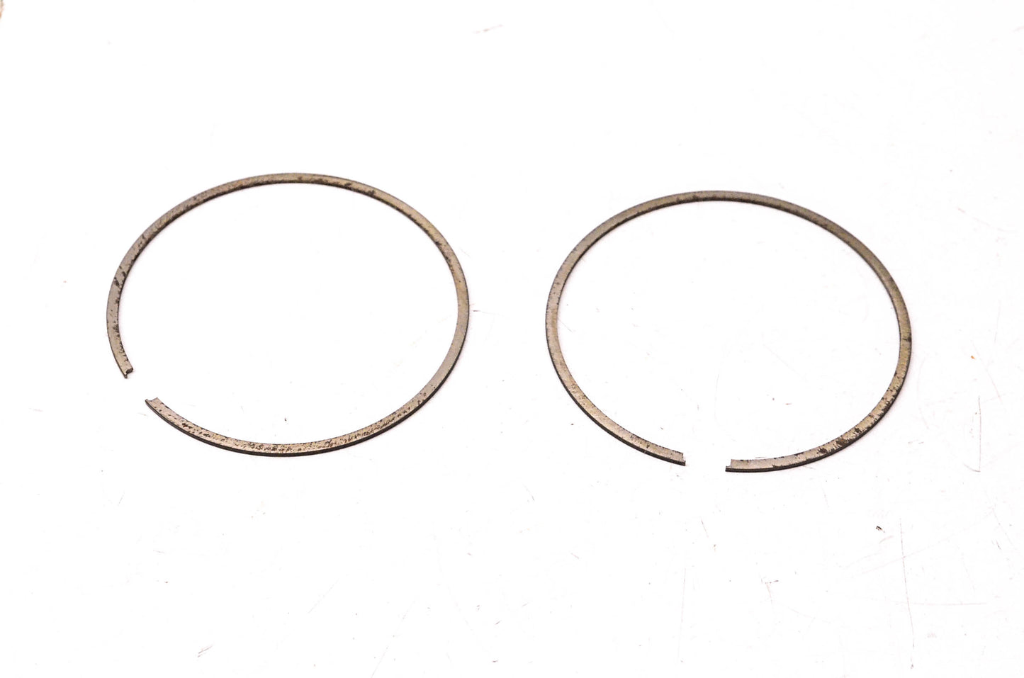 New OEM Yamaha 8U9-11601-00-00 Piston Ring Kit NOS