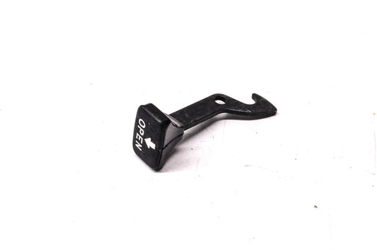 New OEM Yamaha 841-77491-00-00 Latch Knob NOS