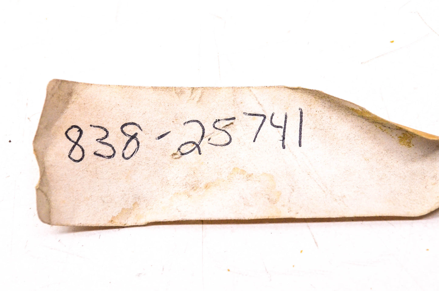 New OEM Yamaha 838-25741-00-00 Right Caliper Pad NOS