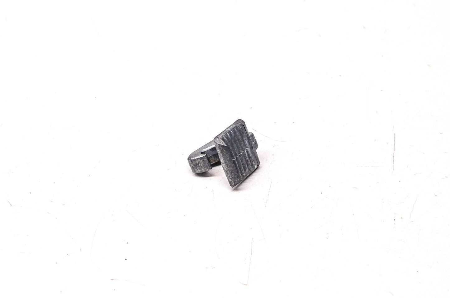 New OEM Yamaha 813-24628-00-00 Hook NOS