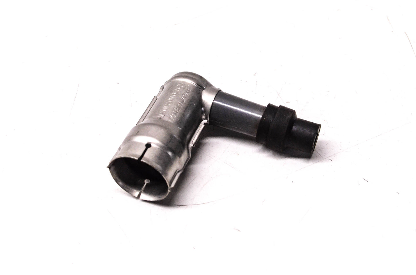 New OEM Yamaha 8J0-82370-10-00 Cap Plug Assembly NOS