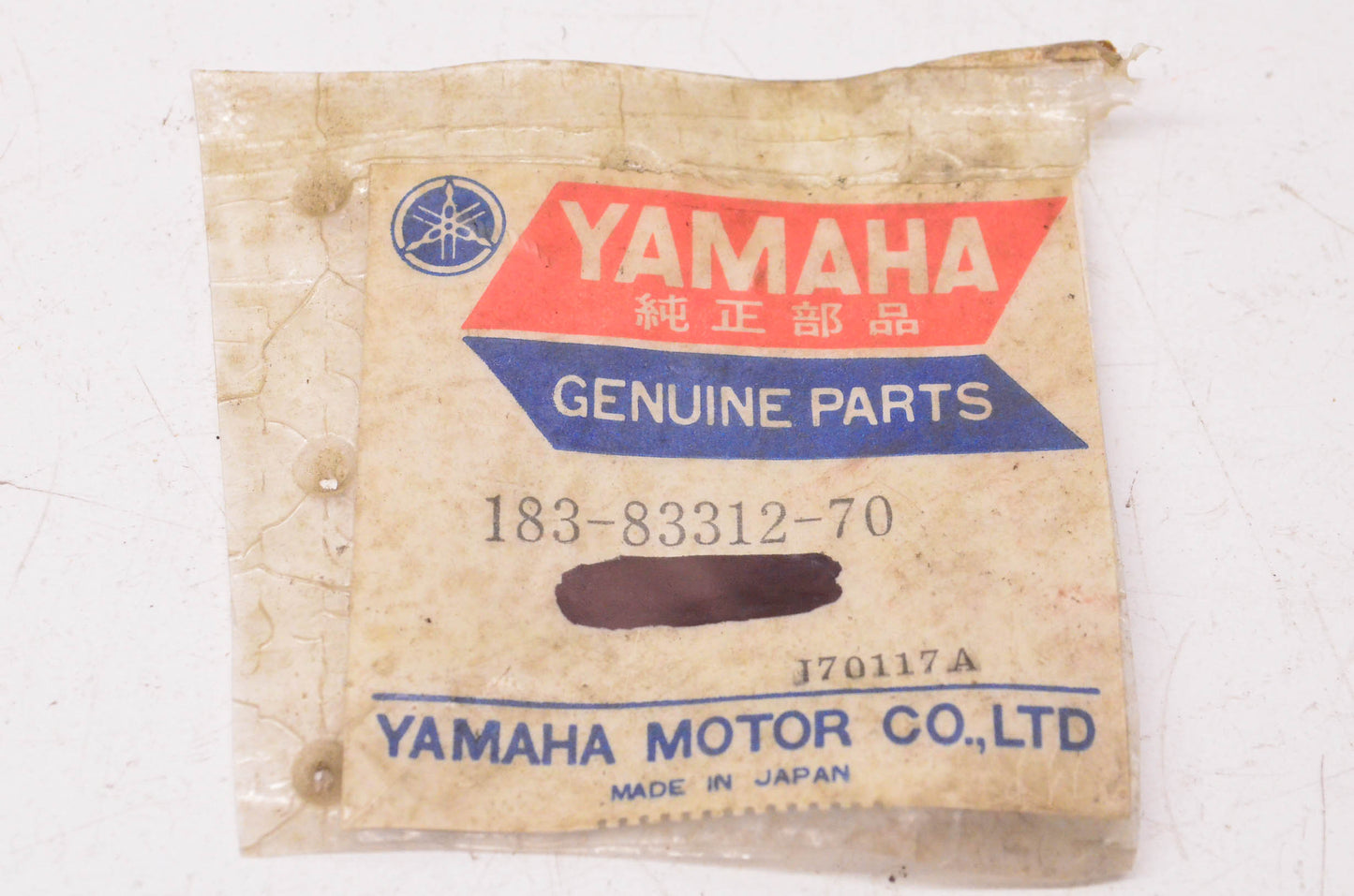 New OEM Yamaha 183-83312-70-00 Amber Turn Signal Lens NOS