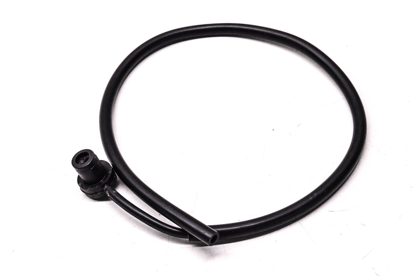 New OEM Yamaha 857-47586-00-00 Breather NOS