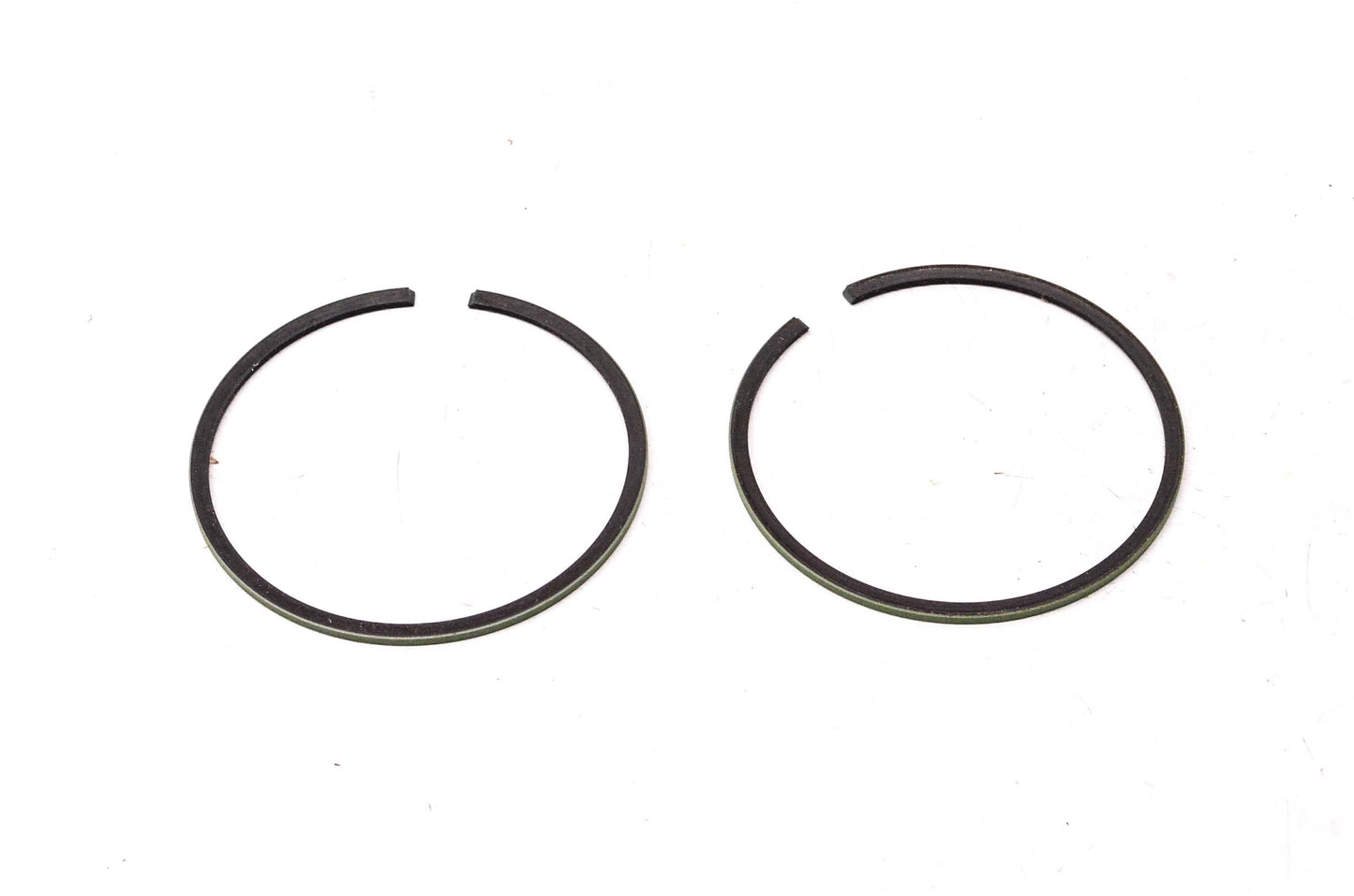 New OEM Yamaha 812-11601-20-00 Piston Ring Kit NOS