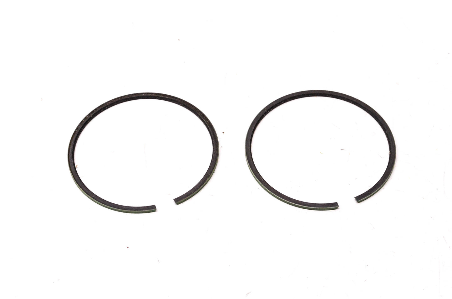 New OEM Yamaha 812-11601-20-00 Piston Ring Kit NOS