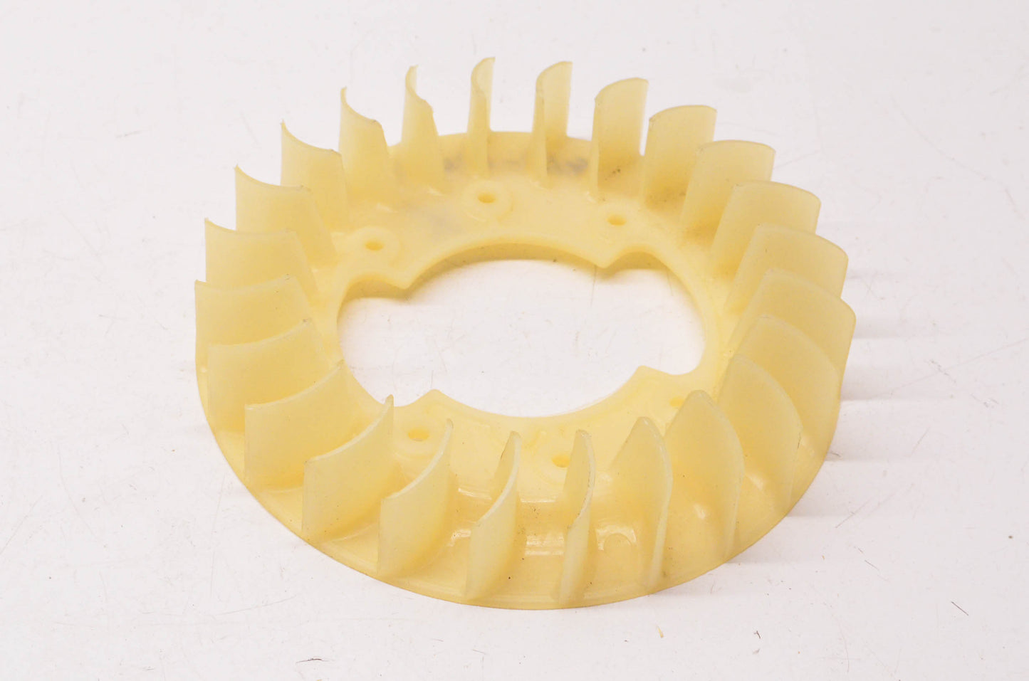 New OEM Yamaha 812-12611-00-00 Fan NOS