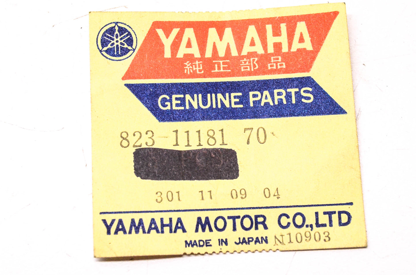 New OEM Yamaha 823-11181-70-00 Gasket NOS