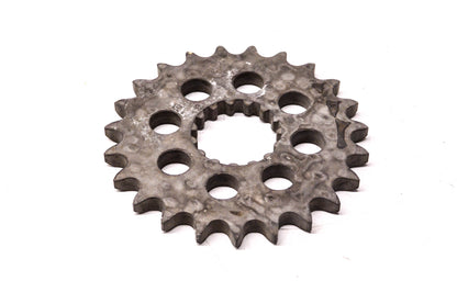 New OEM Yamaha 812-47548-50-00 Chain Driven Sprocket NOS