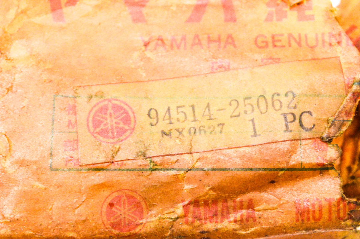 New OEM Yamaha 94514-25062-00 Chain NOS