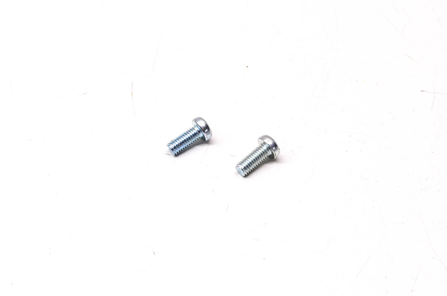 New OEM Yamaha 98501-05012-00 Pan Head Screw Qty 2 NOS