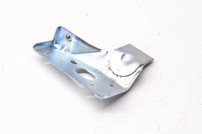 New OEM Yamaha 841-77138-00-00 Clamp NOS