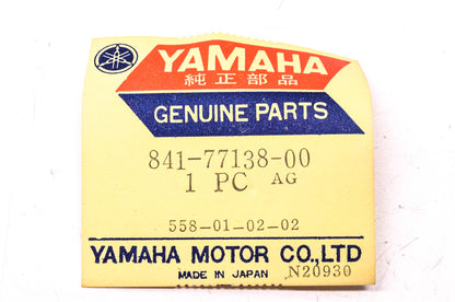 New OEM Yamaha 841-77138-00-00 Clamp NOS
