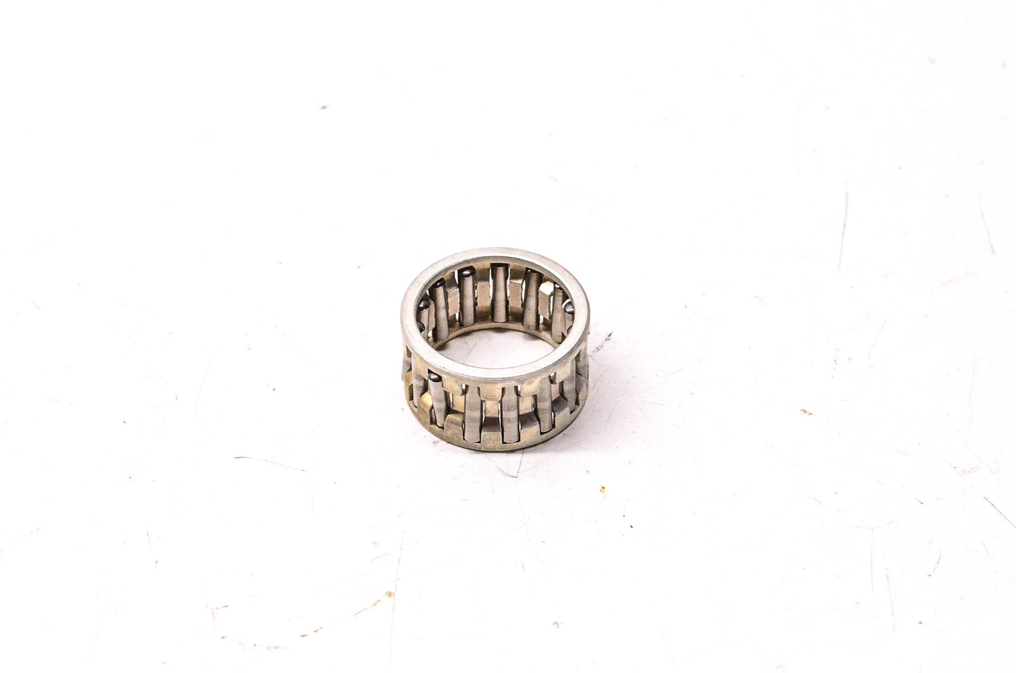 New OEM Yamaha 93310-42497-00 Roller Bearing NOS