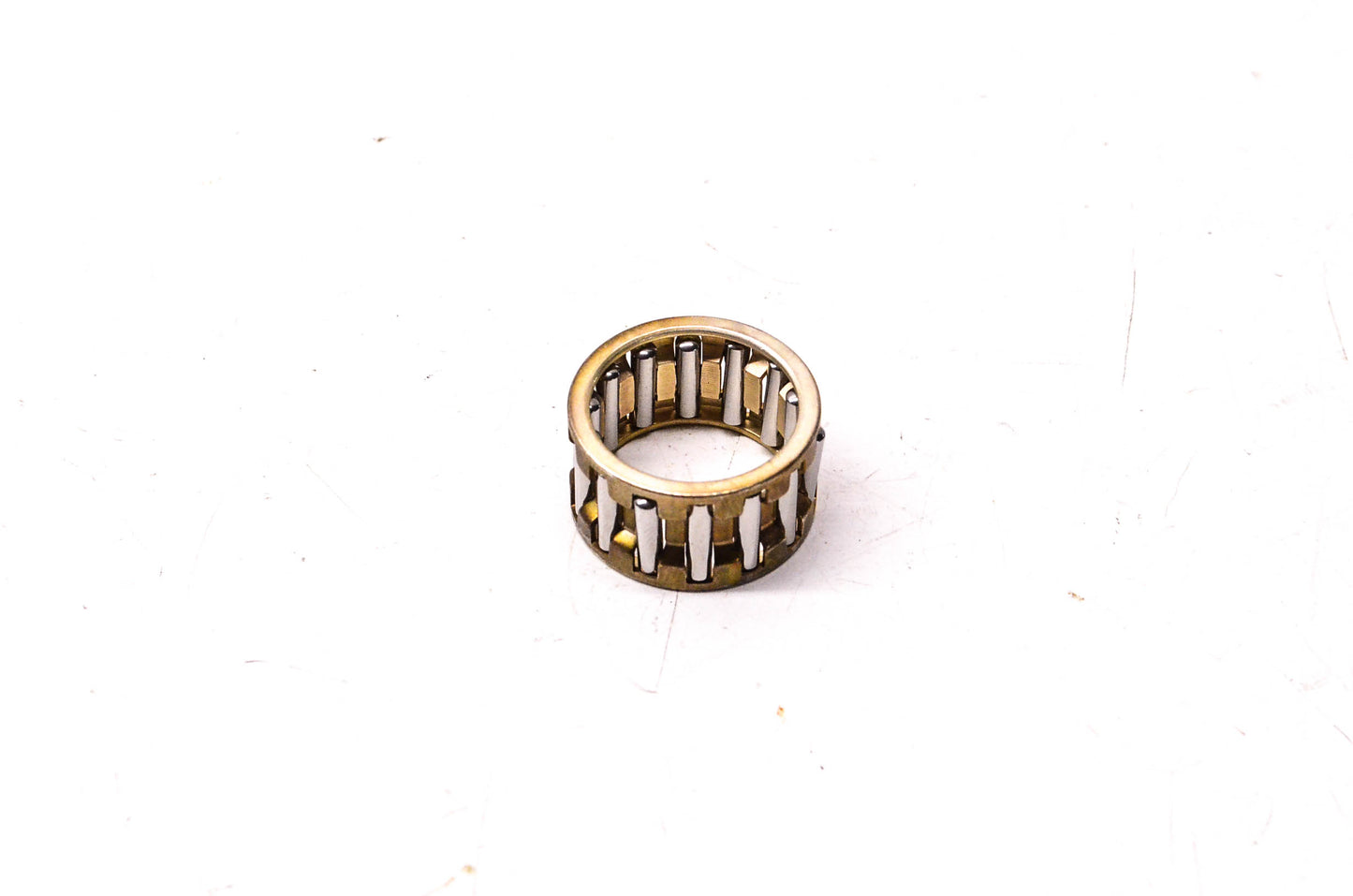 New OEM Yamaha 93310-42277-00 Lower Roller Bearing NOS