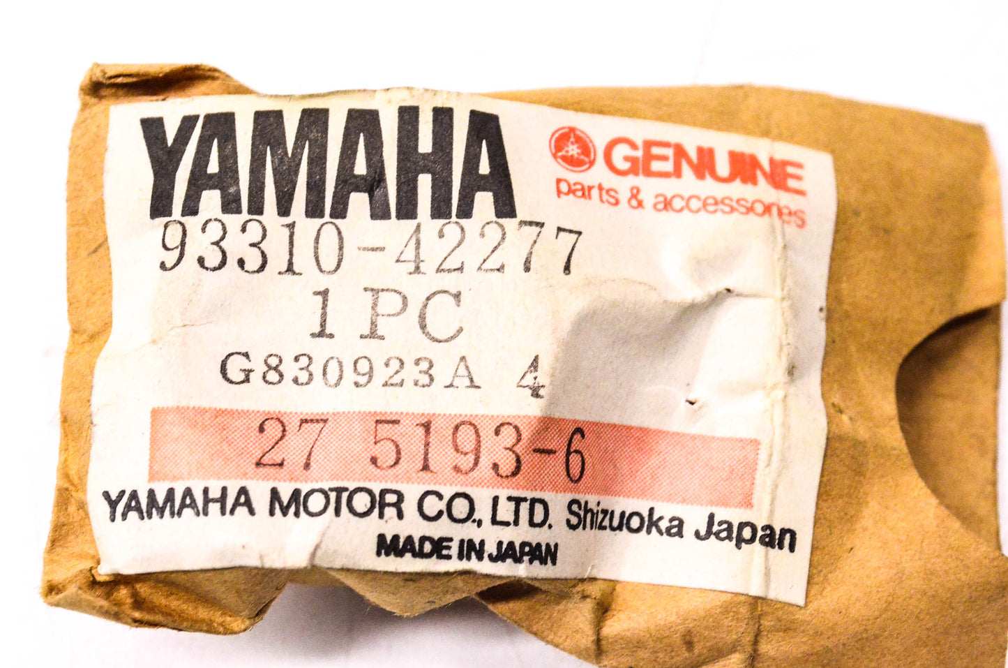 New OEM Yamaha 93310-42277-00 Lower Roller Bearing NOS