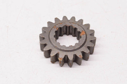 New OEM Yamaha 826-17221-00-00 2nd Wheel Gear NOS
