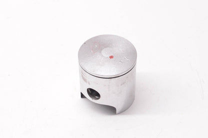New OEM Yamaha 889-11631-00-96 Piston NOS