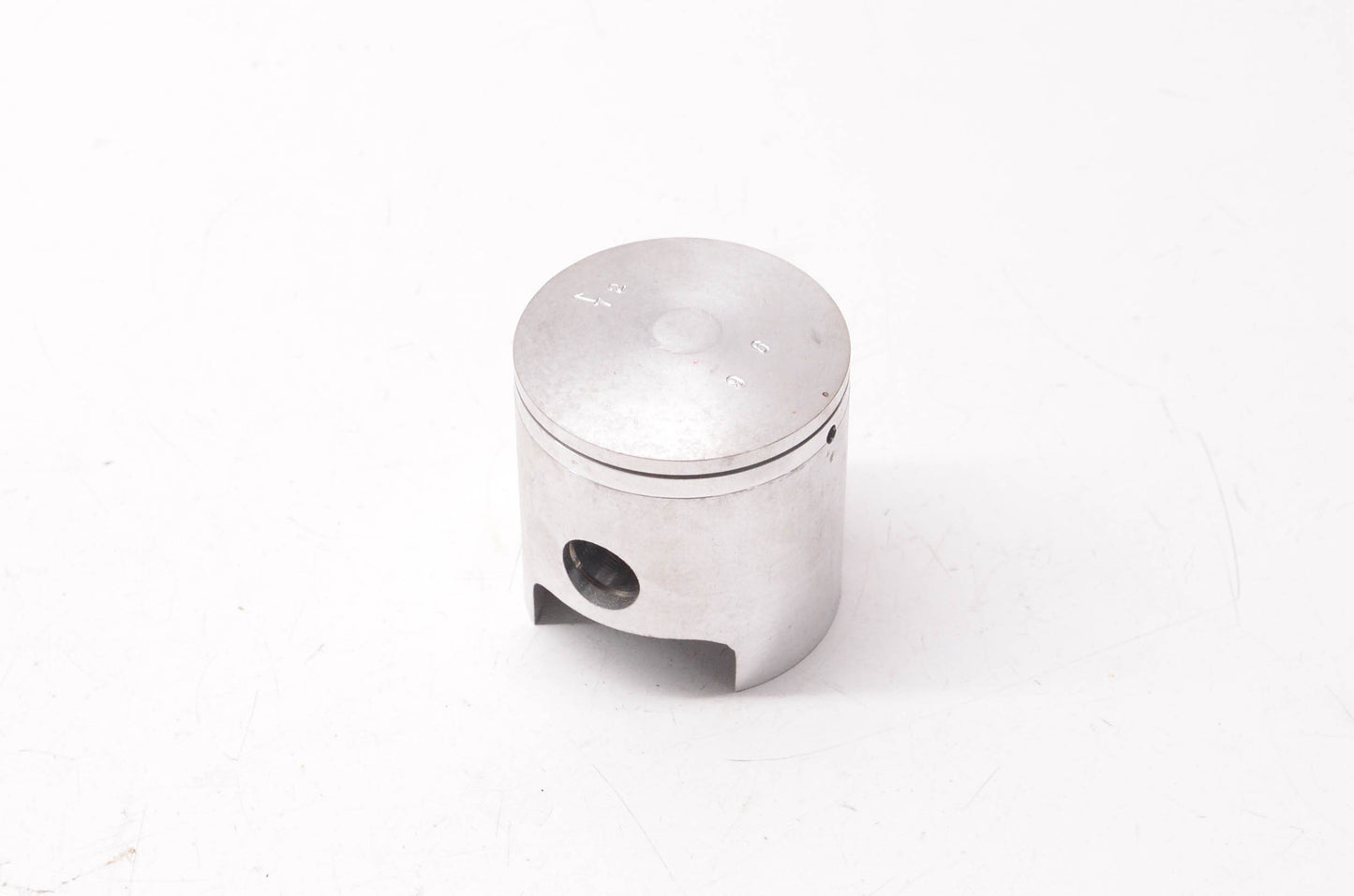 New OEM Yamaha 879-11631-70-96 Piston NOS