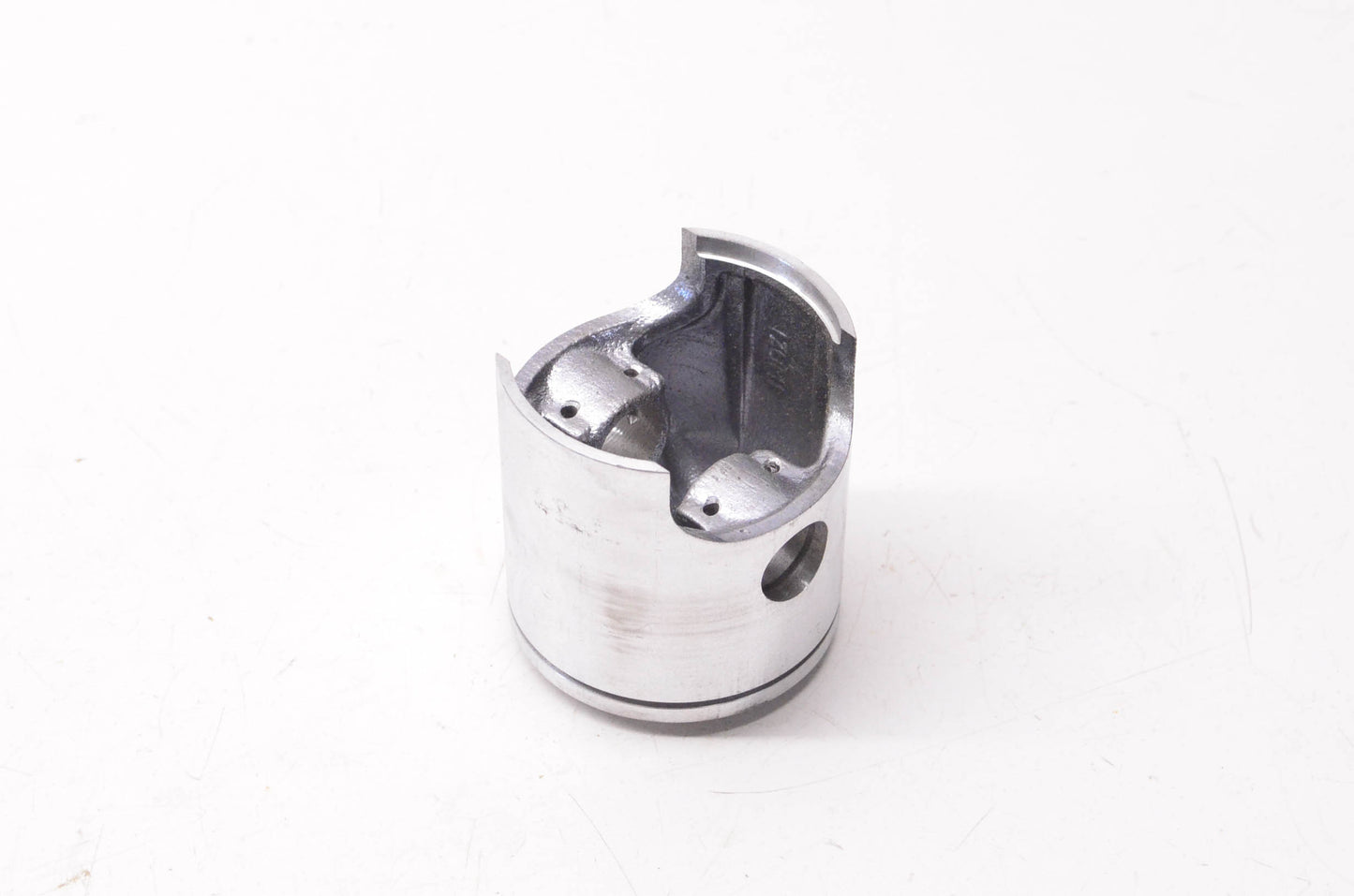 New OEM Yamaha 879-11635-00-00 Piston NOS