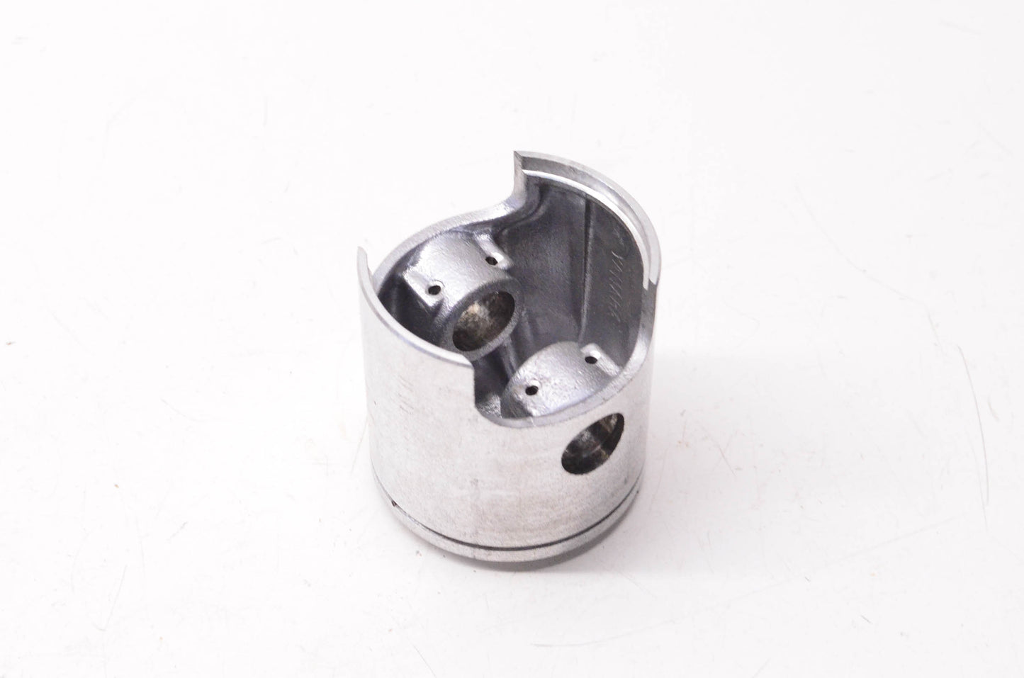 New OEM Yamaha 879-11636-00-00 Piston NOS