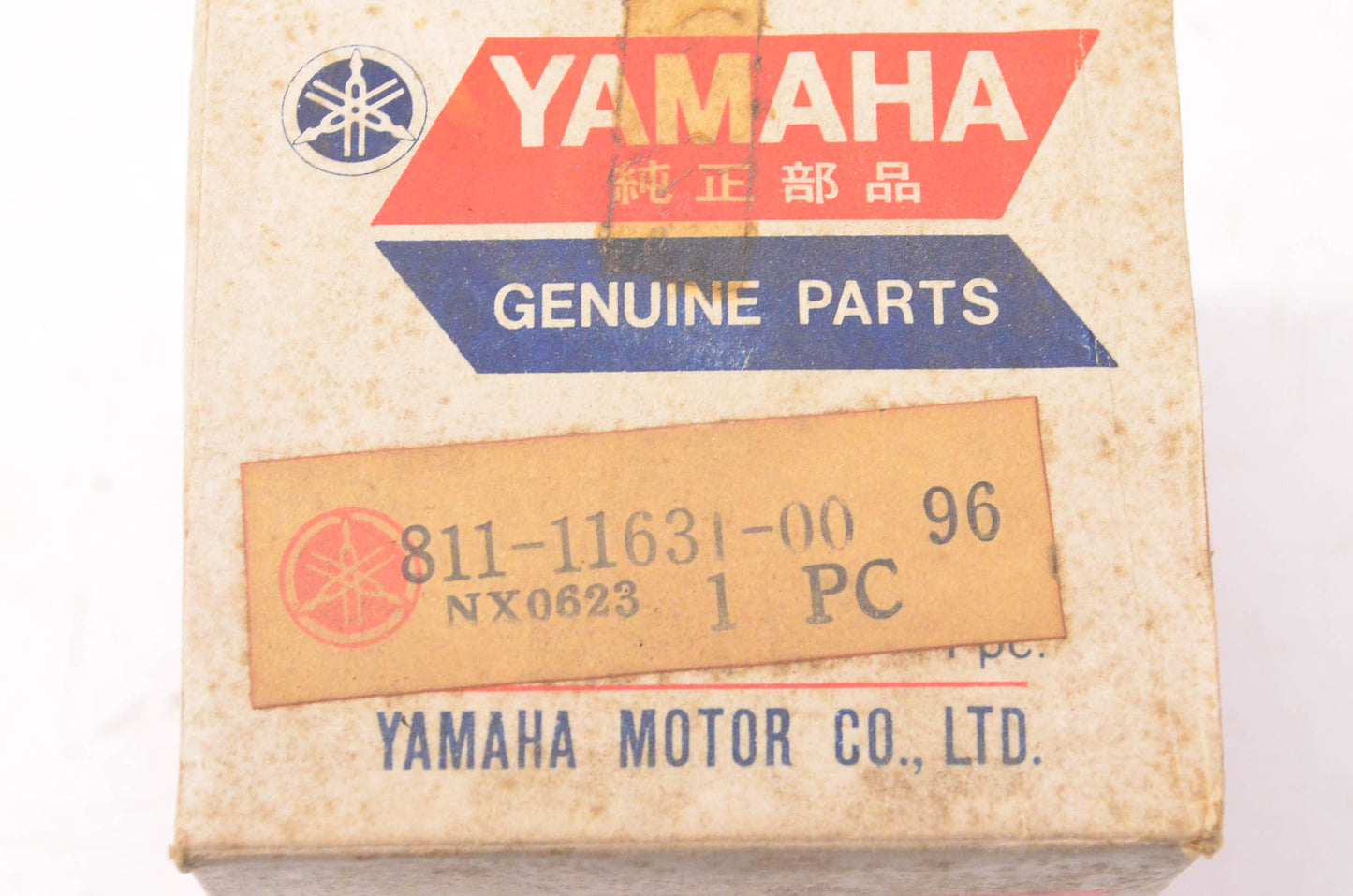New OEM Yamaha 811-11631-00-96 Piston NOS