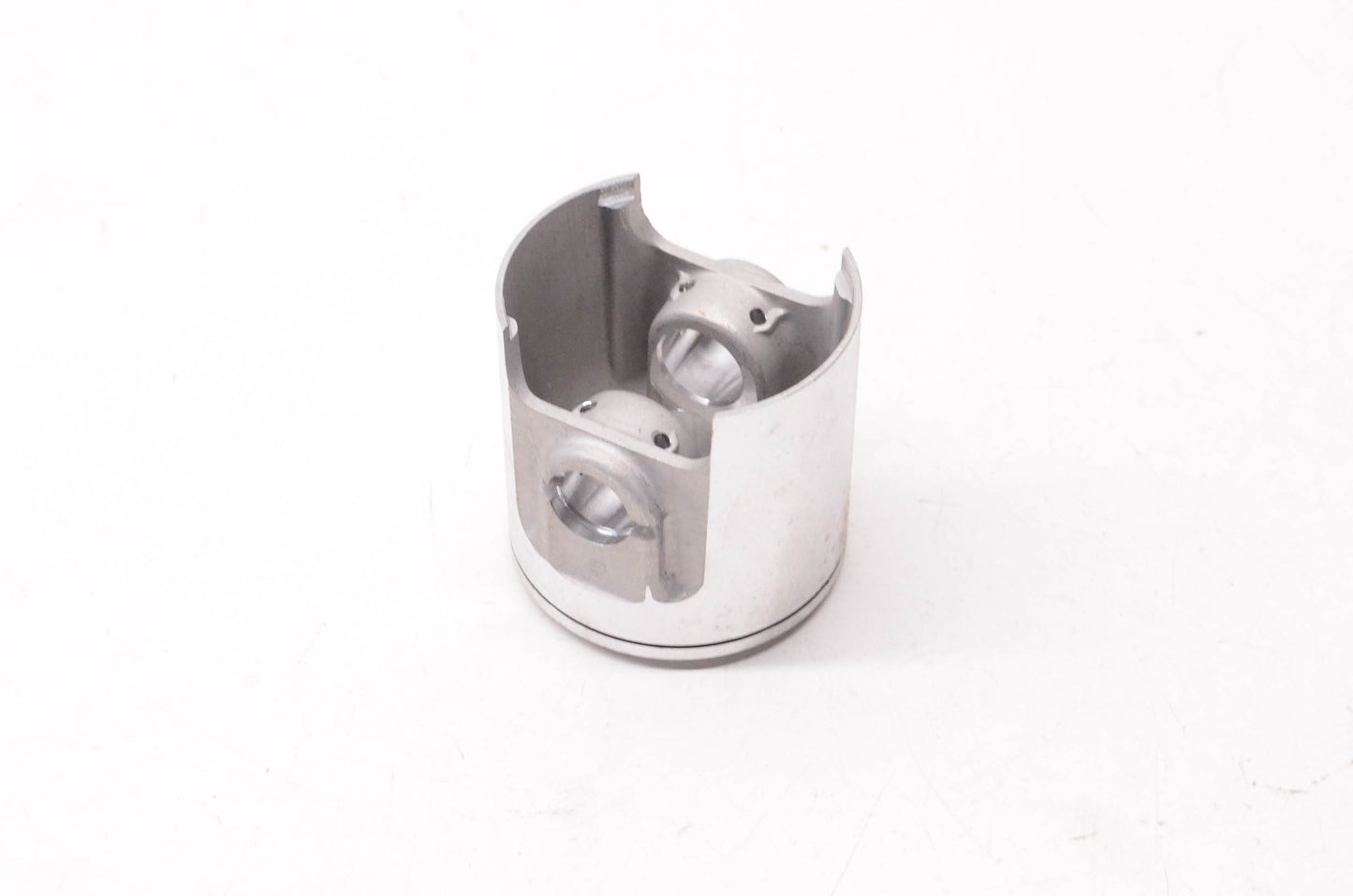 New OEM Yamaha 8A7-11631-01-96 Piston NOS