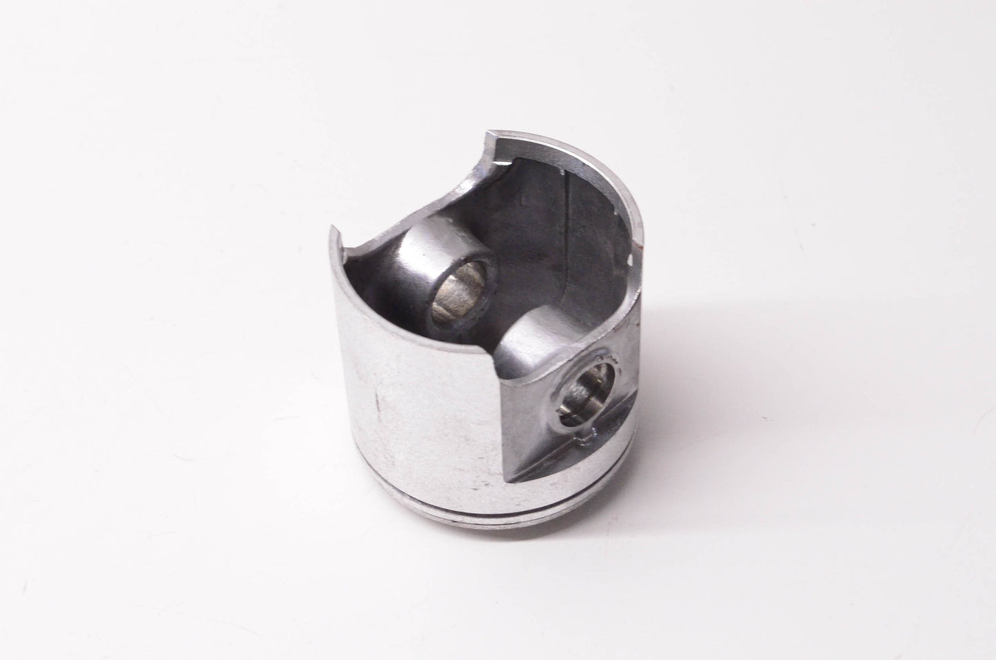New OEM Yamaha 881-11631-00-96 Piston NOS