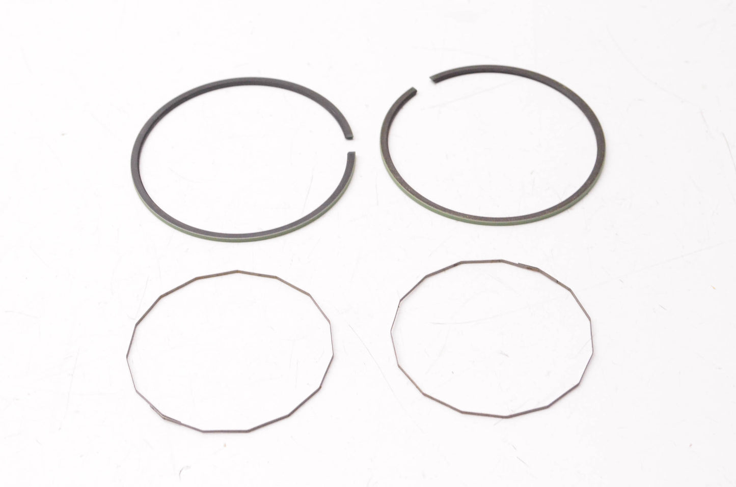 New OEM Yamaha 275-11601-10-00 Piston Ring Kit NOS