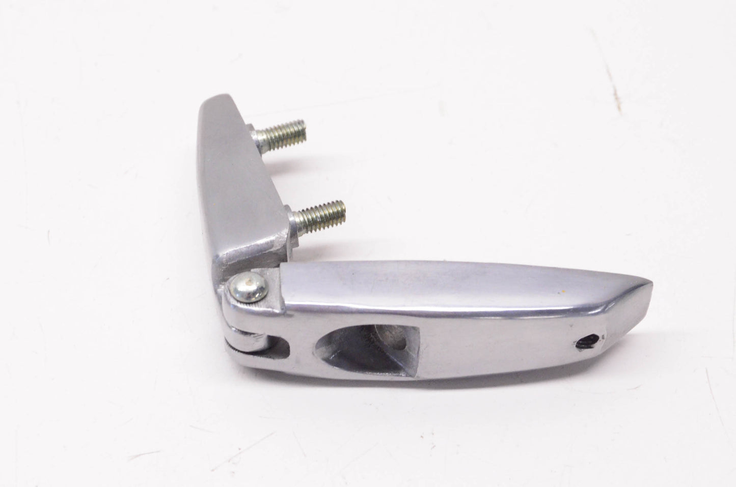 New OEM Yamaha 8J0-77140-00-00 Hinge NOS