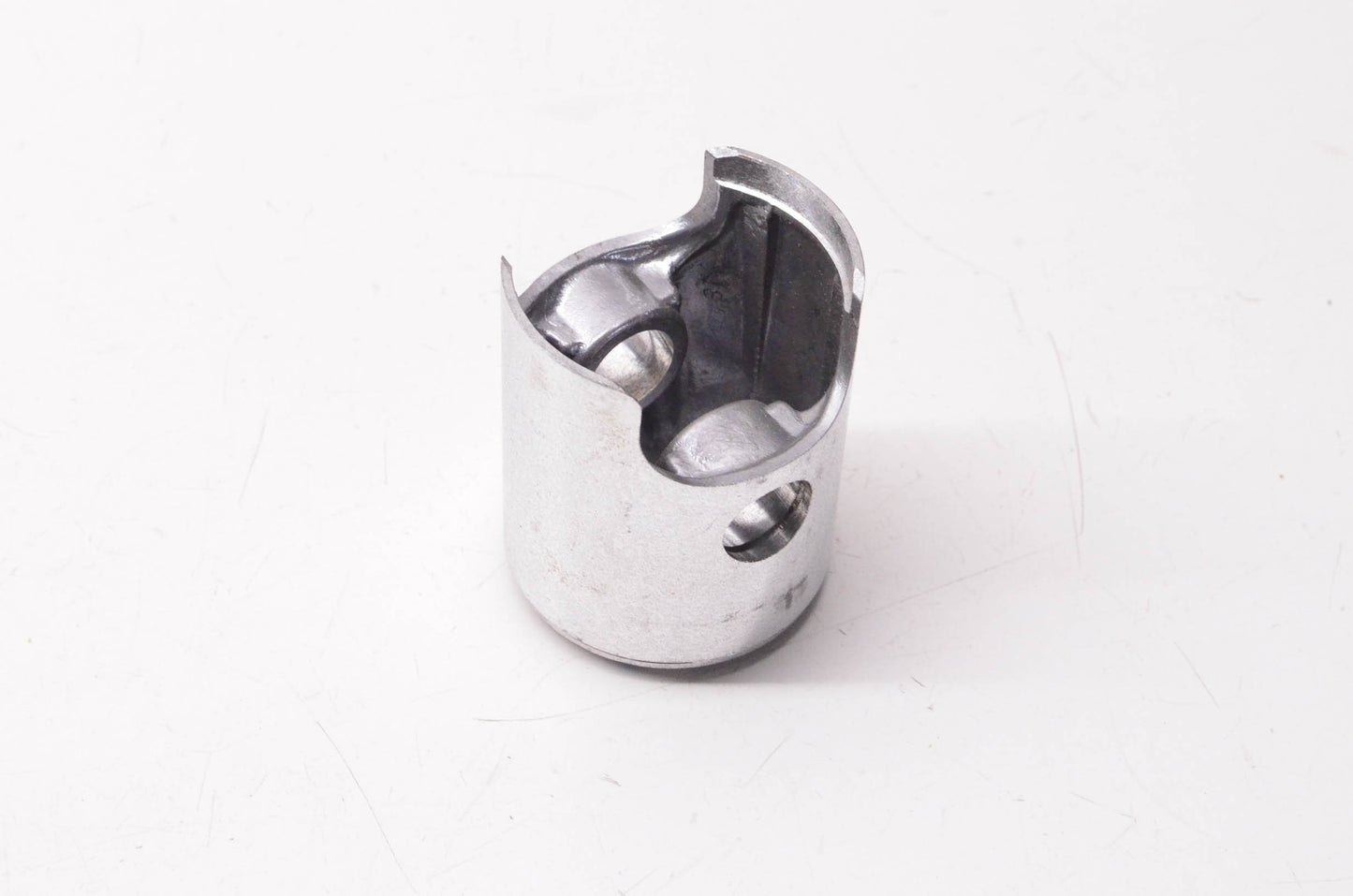 New OEM Yamaha 8A6-11631-01-96 Piston NOS
