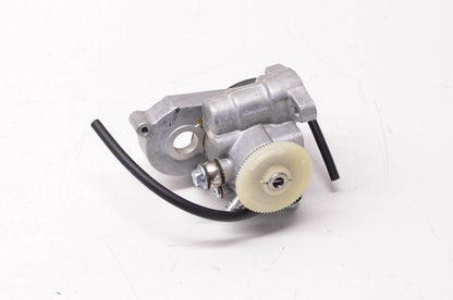 New OEM Yamaha 812-13101-00-00 Oil Pump NOS