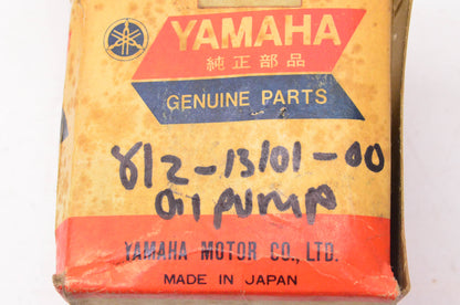 New OEM Yamaha 812-13101-00-00 Oil Pump NOS