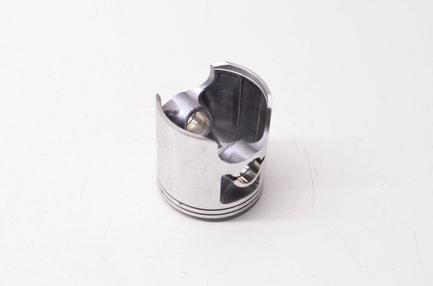 New OEM Yamaha 82M-11631-01-92 Piston NOS
