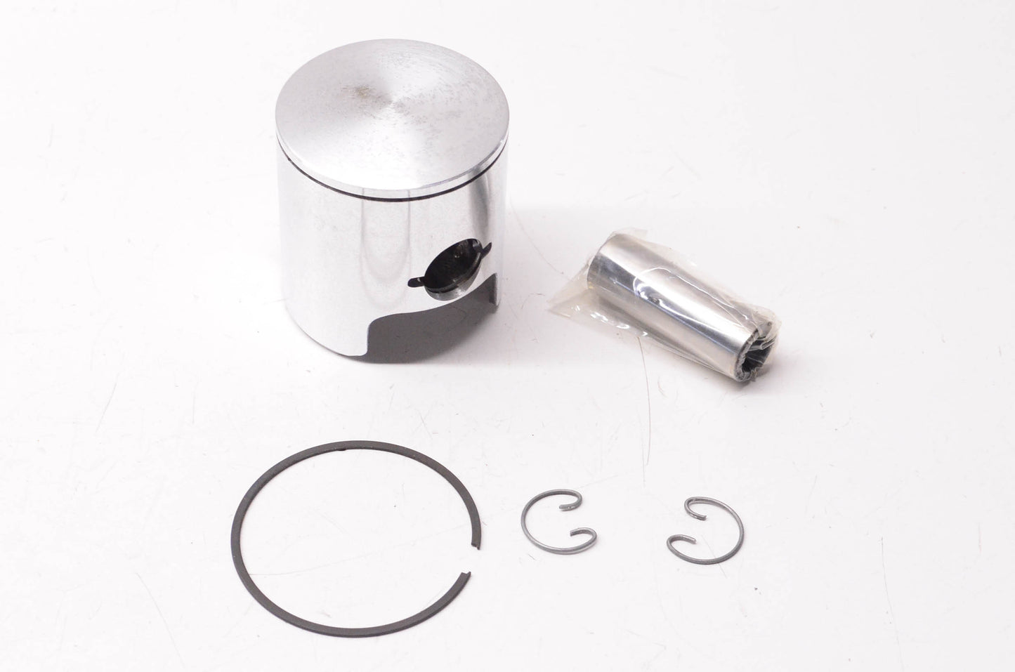 GPI G7-811, 8M6-11631-00-93 Piston Kit NOS