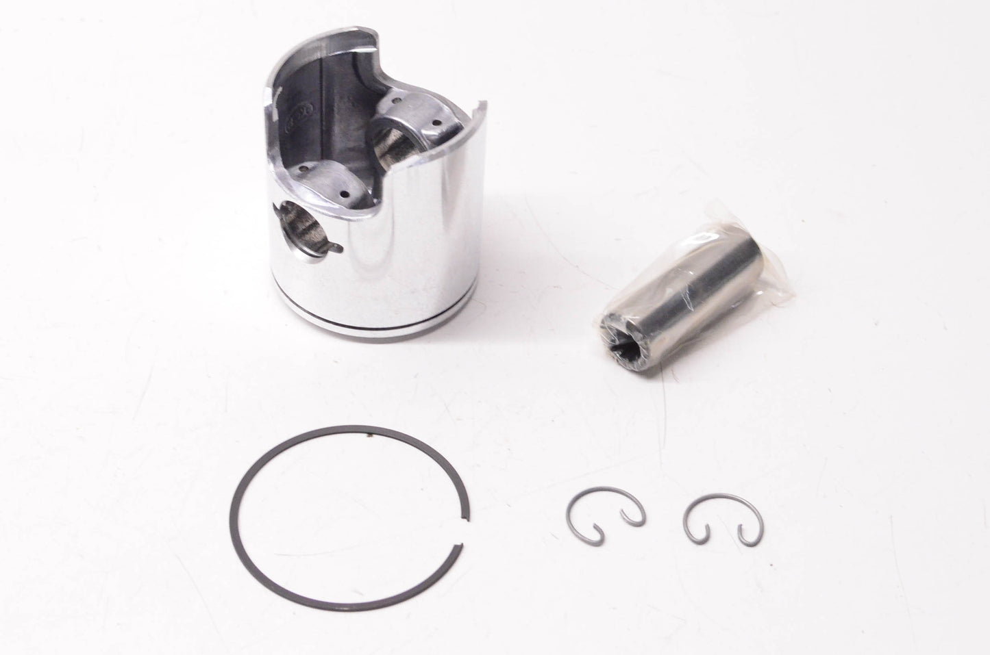 GPI G7-811, 8M6-11631-00-93 Piston Kit NOS