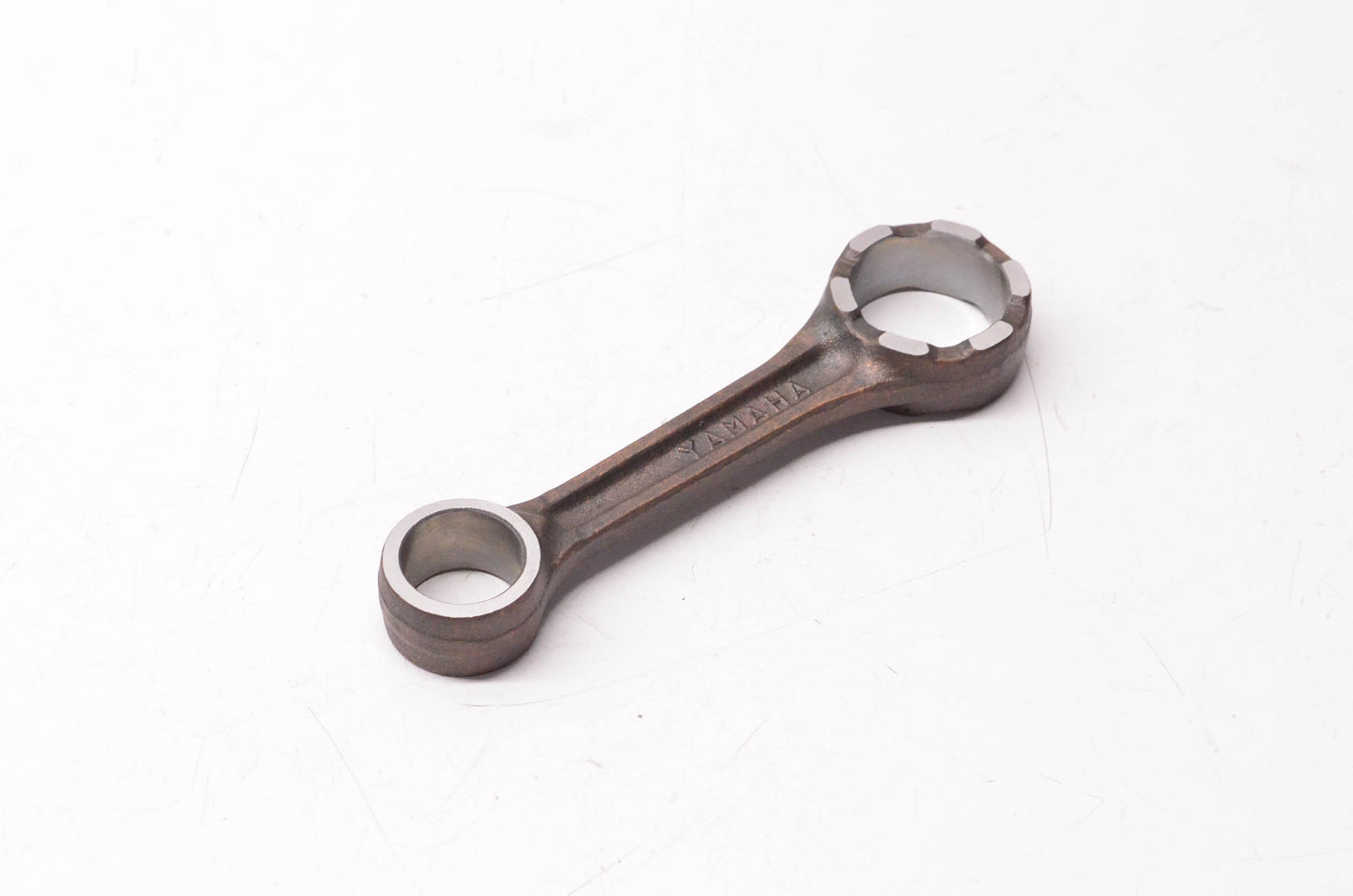 New OEM Yamaha 8V0-11651-00-00 Connecting Rod NOS