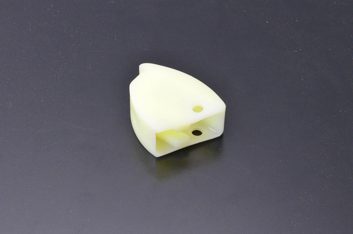 New OEM Yamaha 878-47423-00-00 Sliding Runner NOS