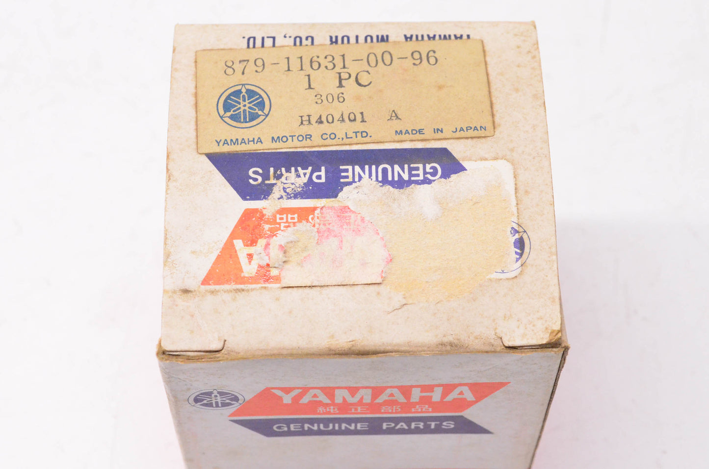 New OEM Yamaha 879-11631-00-96 Piston NOS