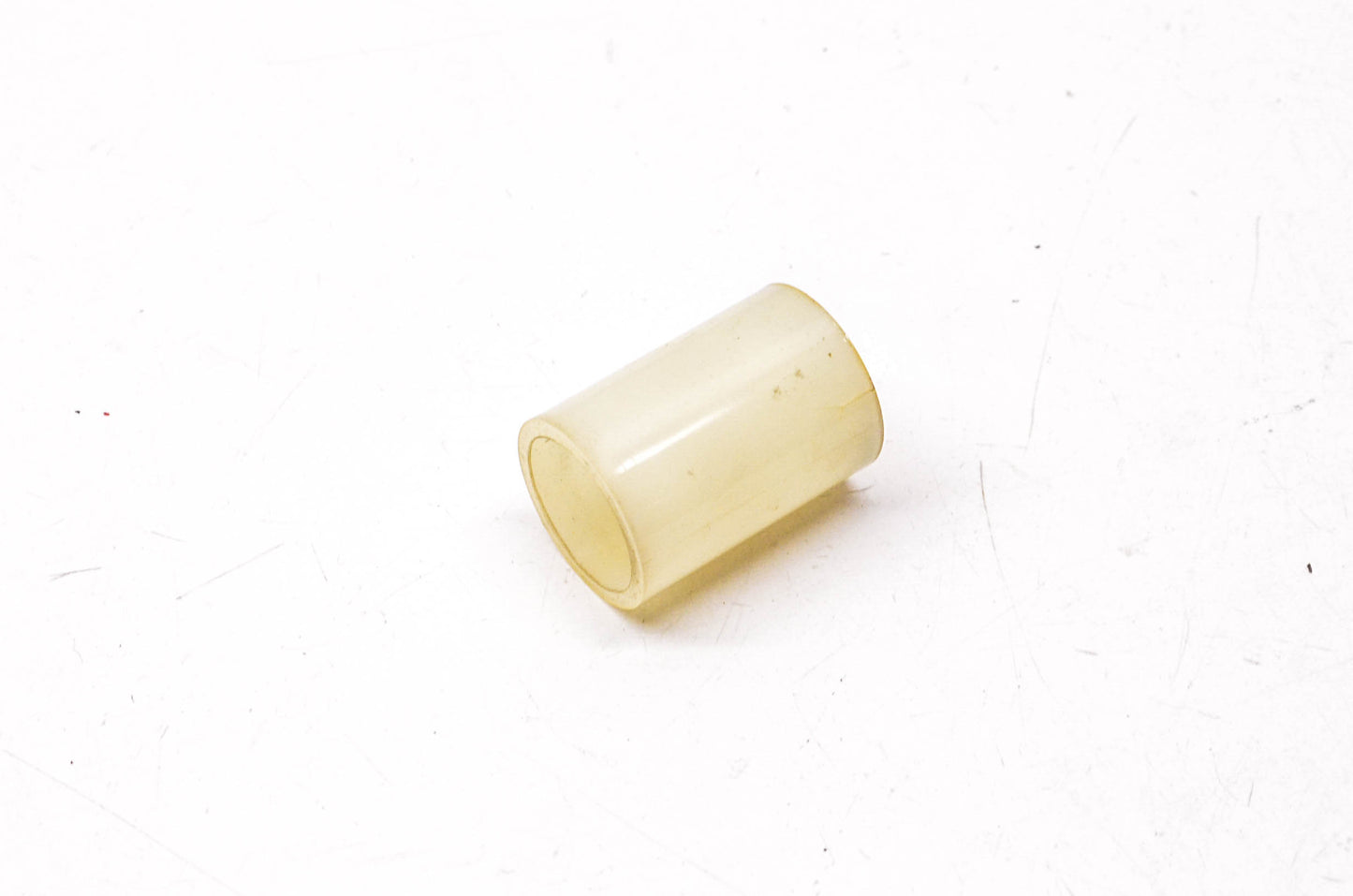 New OEM Yamaha 8V0-47338-00-00 Spacer NOS