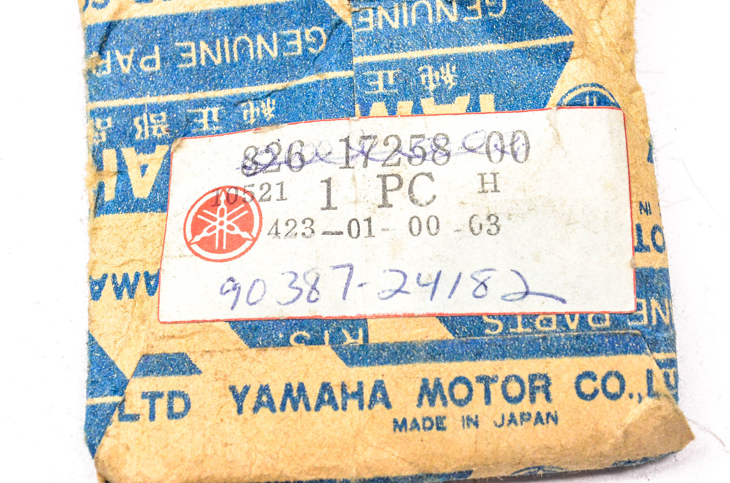New OEM Yamaha 90387-24182-00 Collar NOS