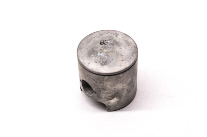 New OEM Yamaha 8J0-11631-00-93 Piston NOS