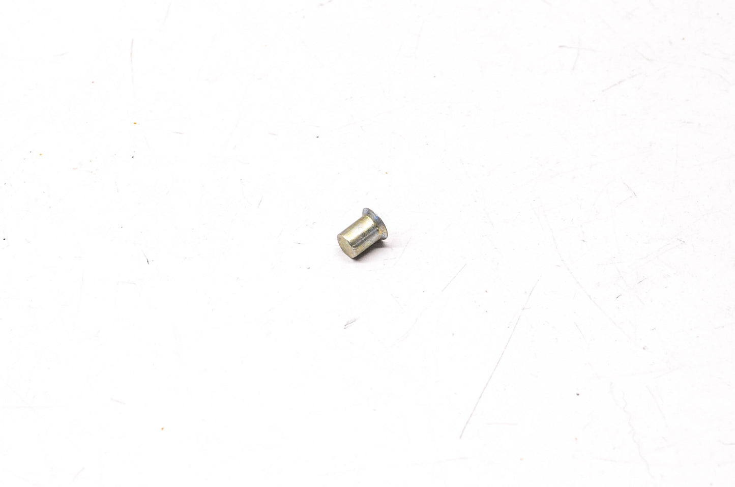 New OEM Yamaha 90261-06014-00 Rivet NOS